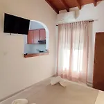Alexandra *